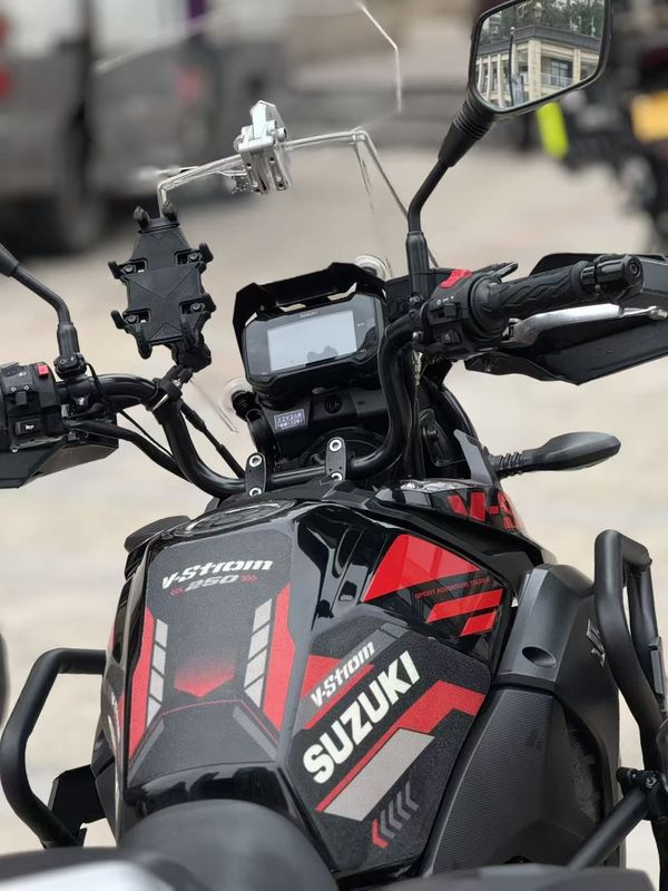 二手豪爵铃木DL250