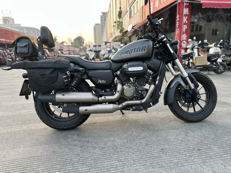 二手QJMOTOR闪300