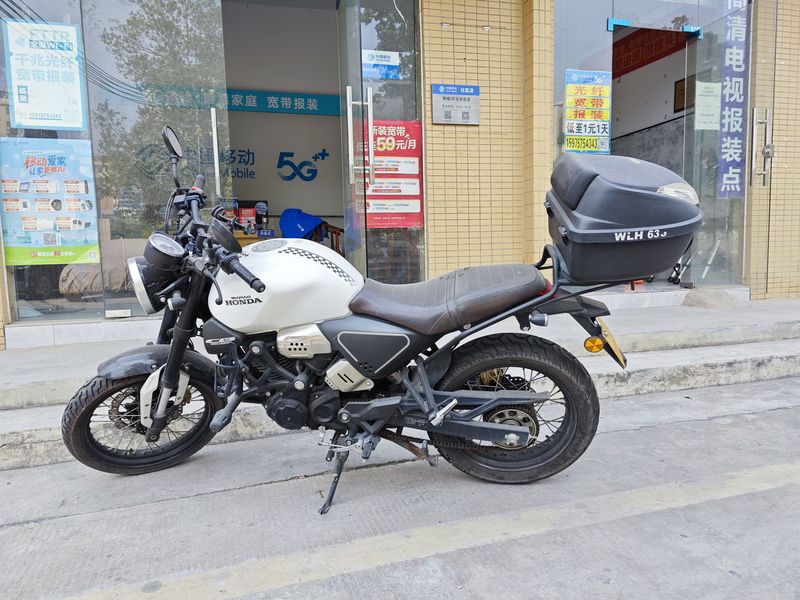 二手五羊本田鸷道 CB190SS