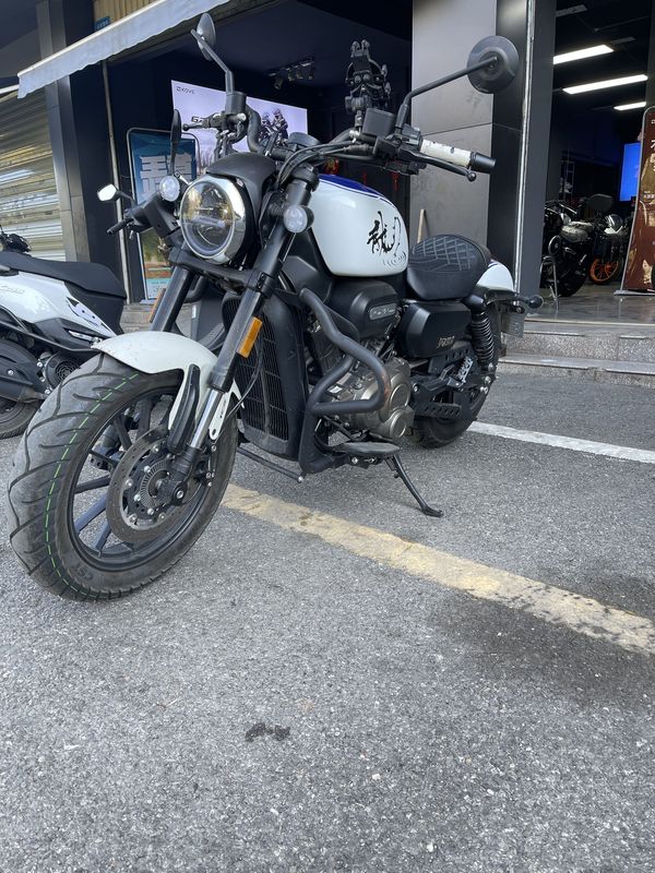 二手QJMOTOR闪300