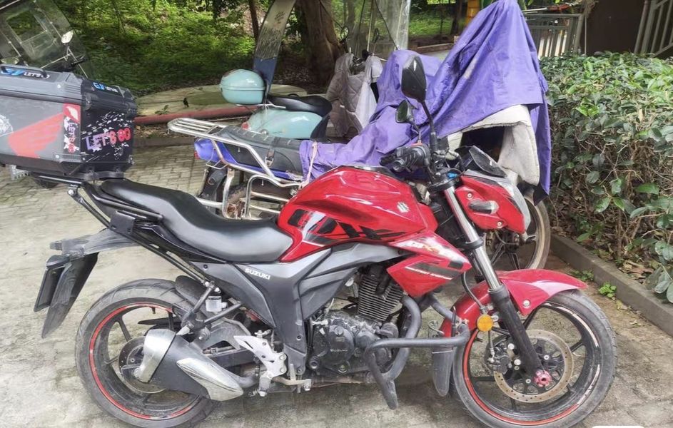 二手济南铃木极客飒 Gixxer 155 NK