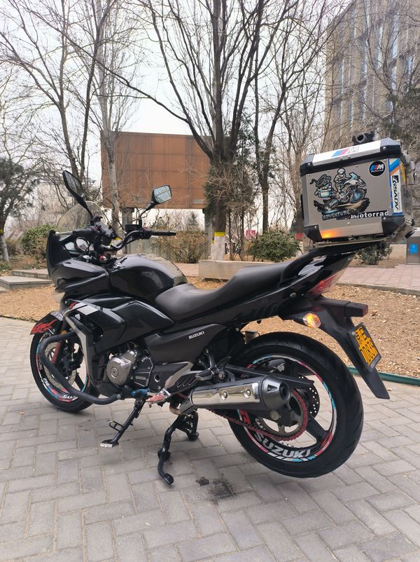 二手豪爵铃木骊驰 GW250