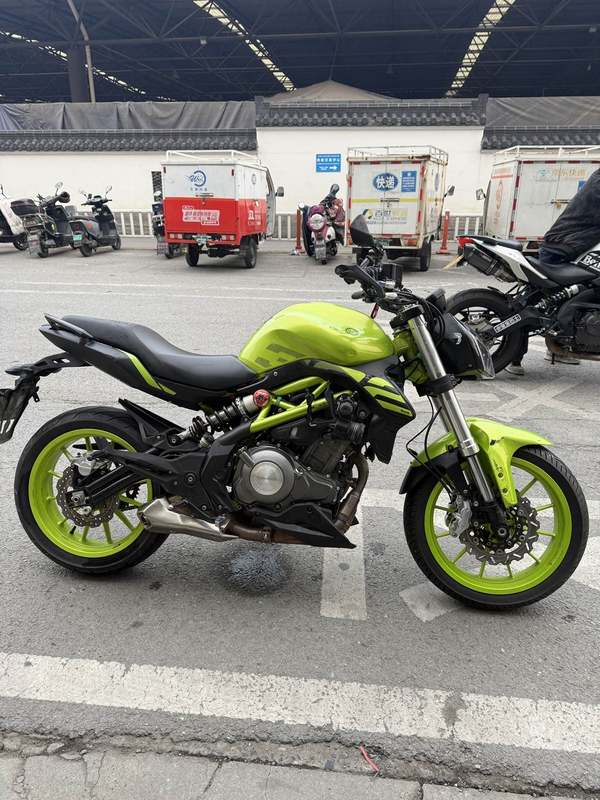 二手贝纳利蓝宝龙 BN302S