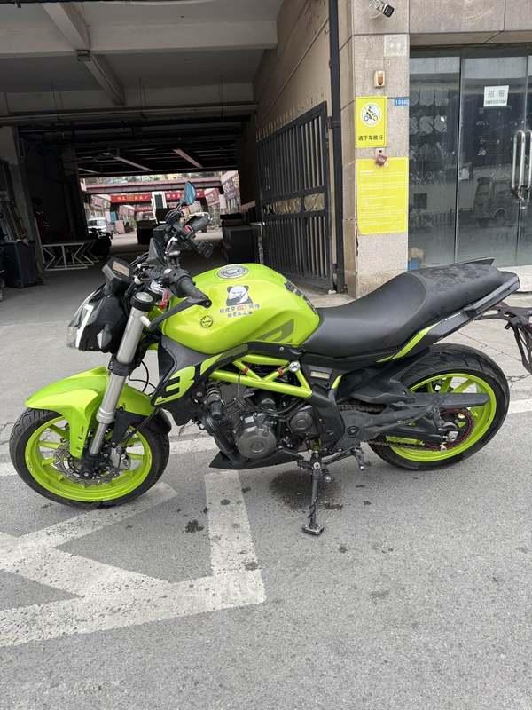 二手贝纳利蓝宝龙 BN302S