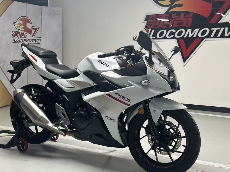 二手豪爵铃木GSX250R