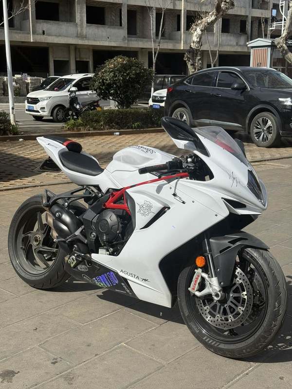 二手奥古斯塔F3 800