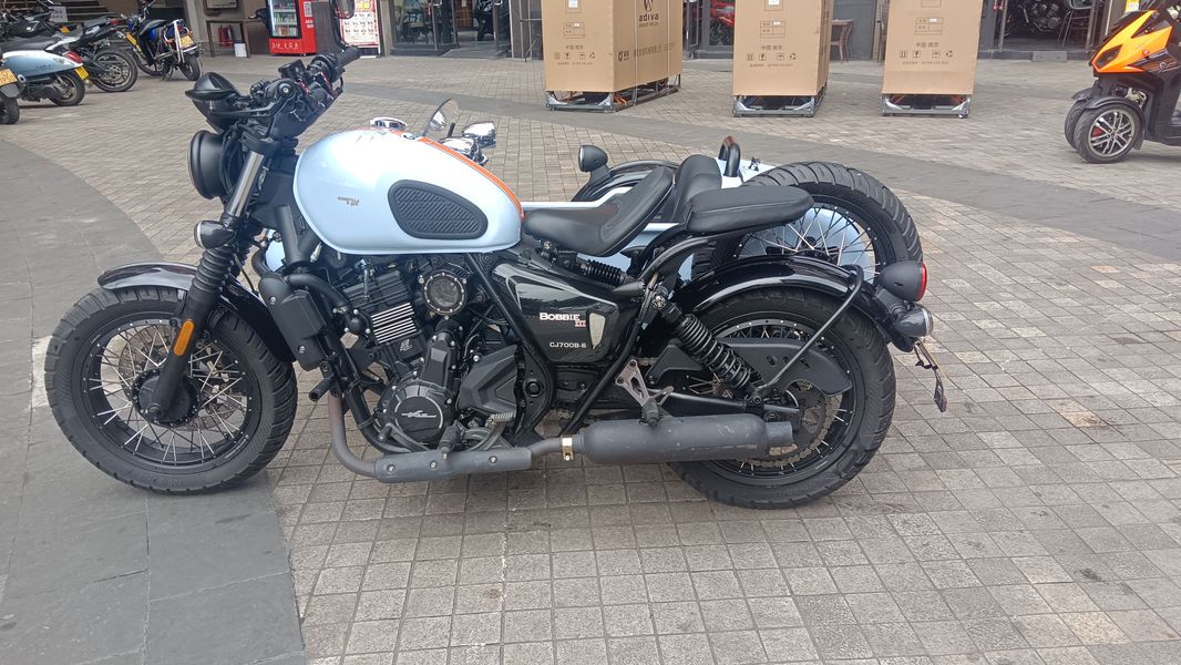 二手长江Bobbie III 700i