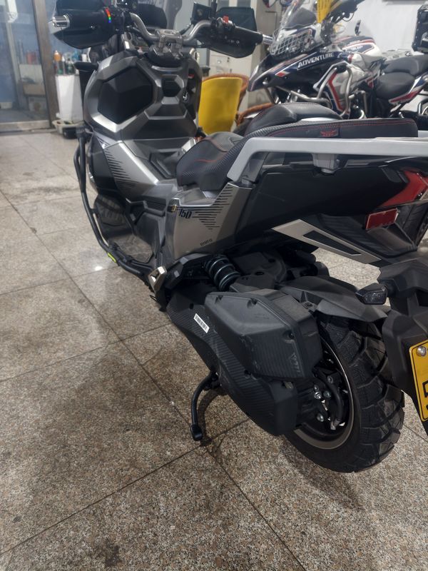 二手三阳哈士奇 Husky ADV150