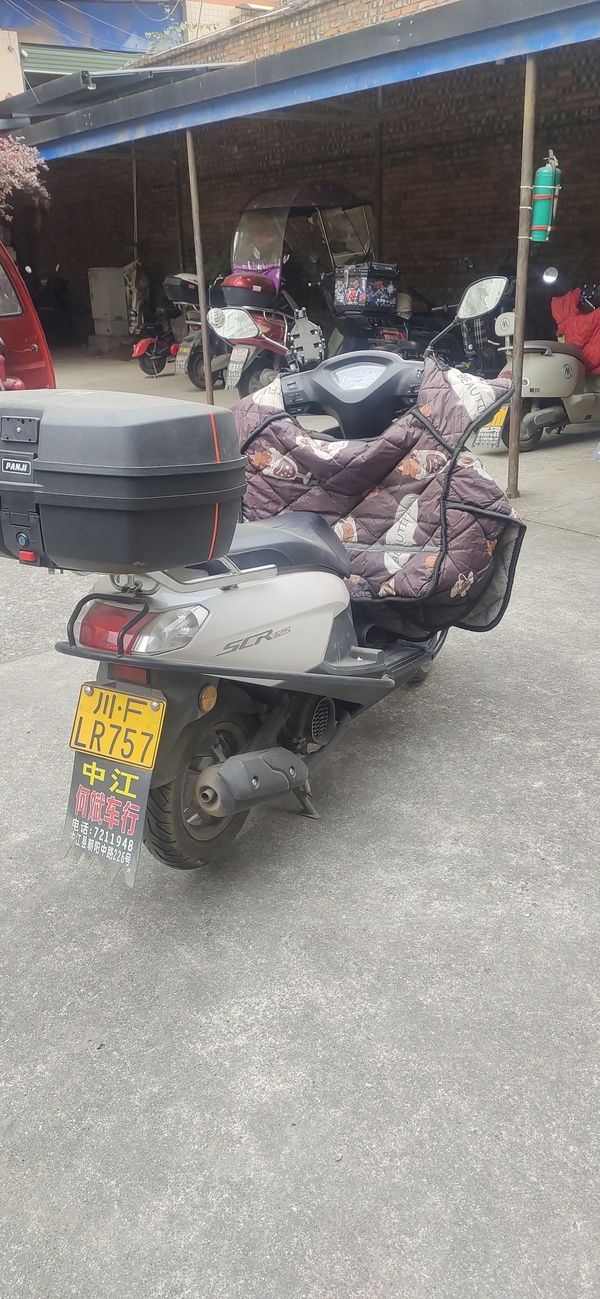 二手五羊本田SCR125