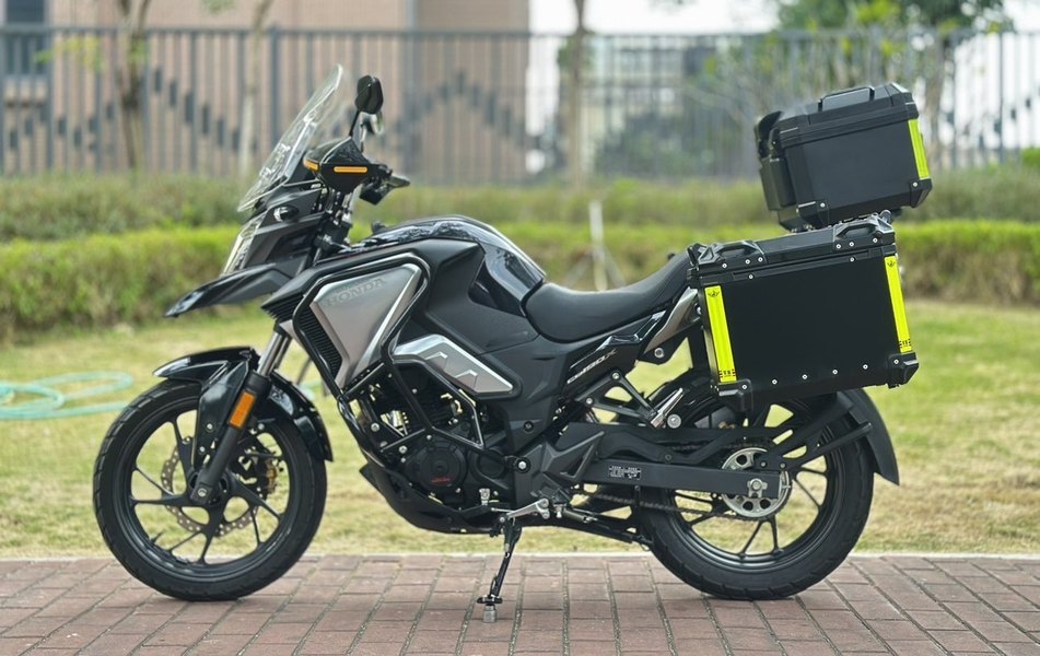 二手五羊本田猛鸷 CB190X