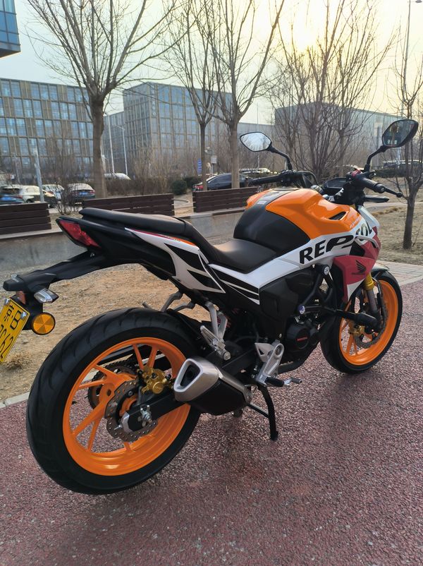 二手五羊本田CB190R 暴锋眼