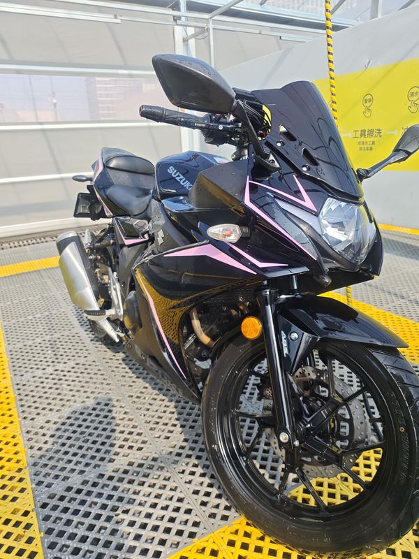 二手豪爵铃木GSX250R