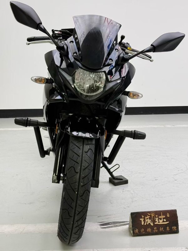 二手豪爵铃木GSX250R