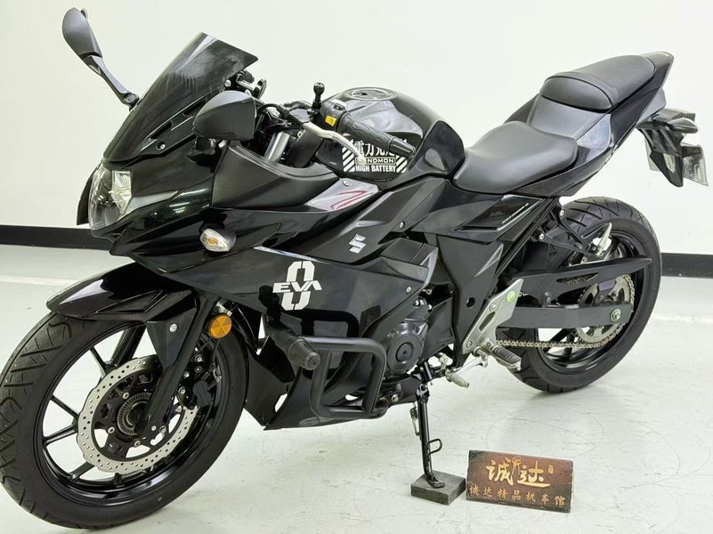 二手豪爵铃木GSX250R