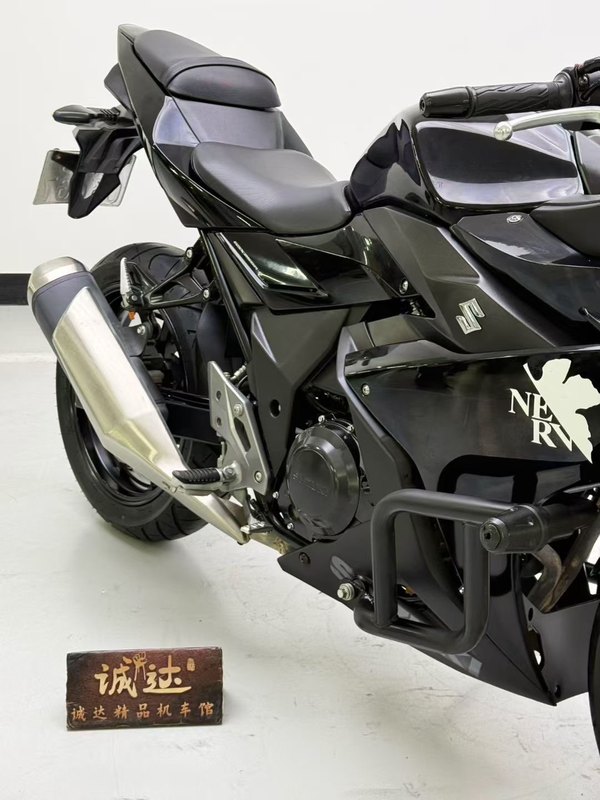 二手豪爵铃木GSX250R