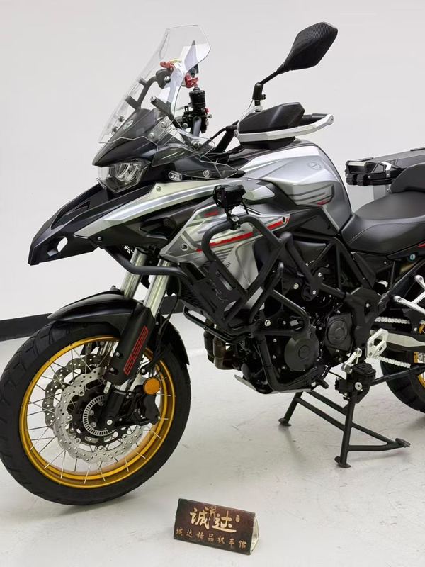 二手贝纳利TRK552