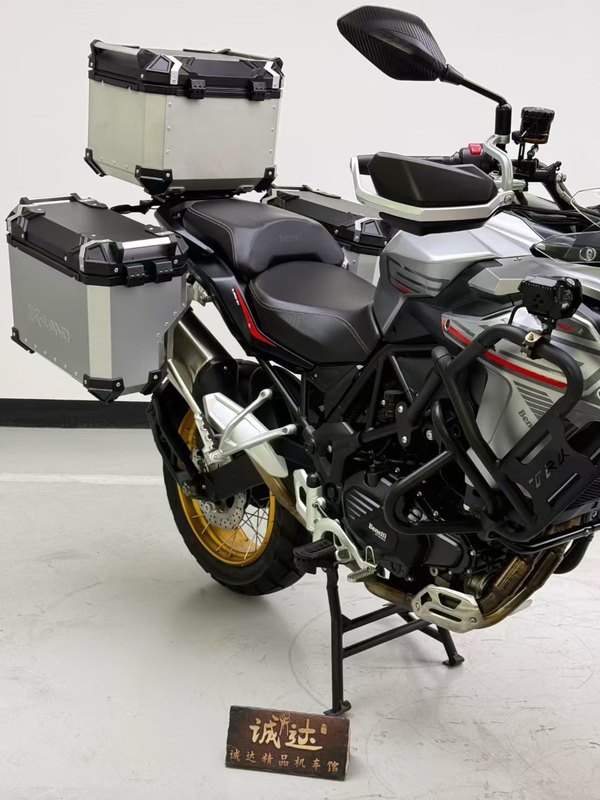 二手贝纳利TRK552