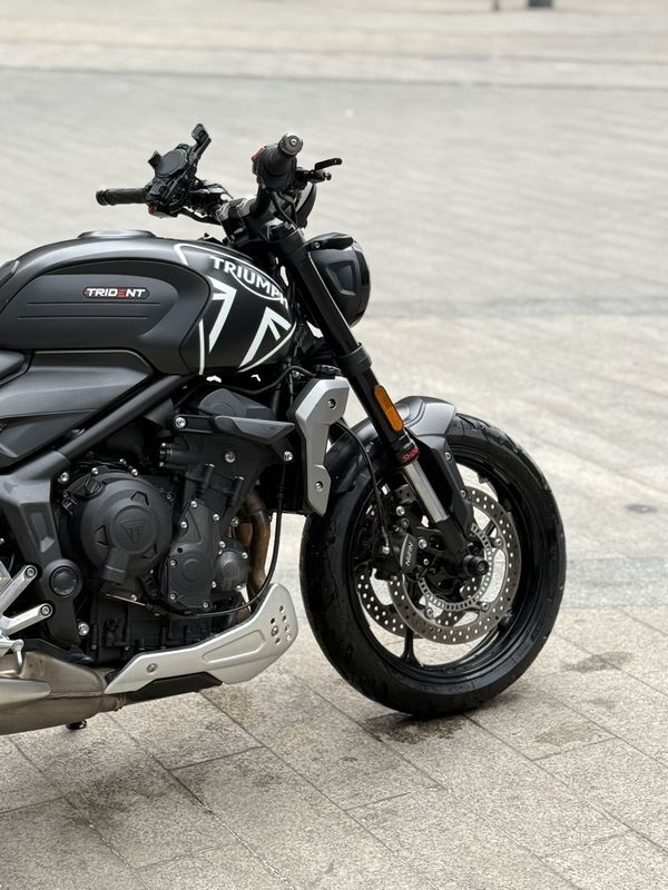 二手凯旋Trident 660