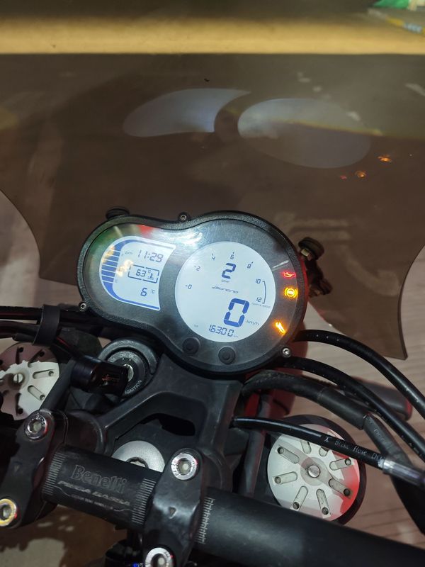 二手贝纳利幼狮 Leoncino 500