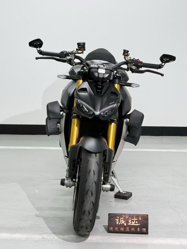 二手杜卡迪Street Fighter V4