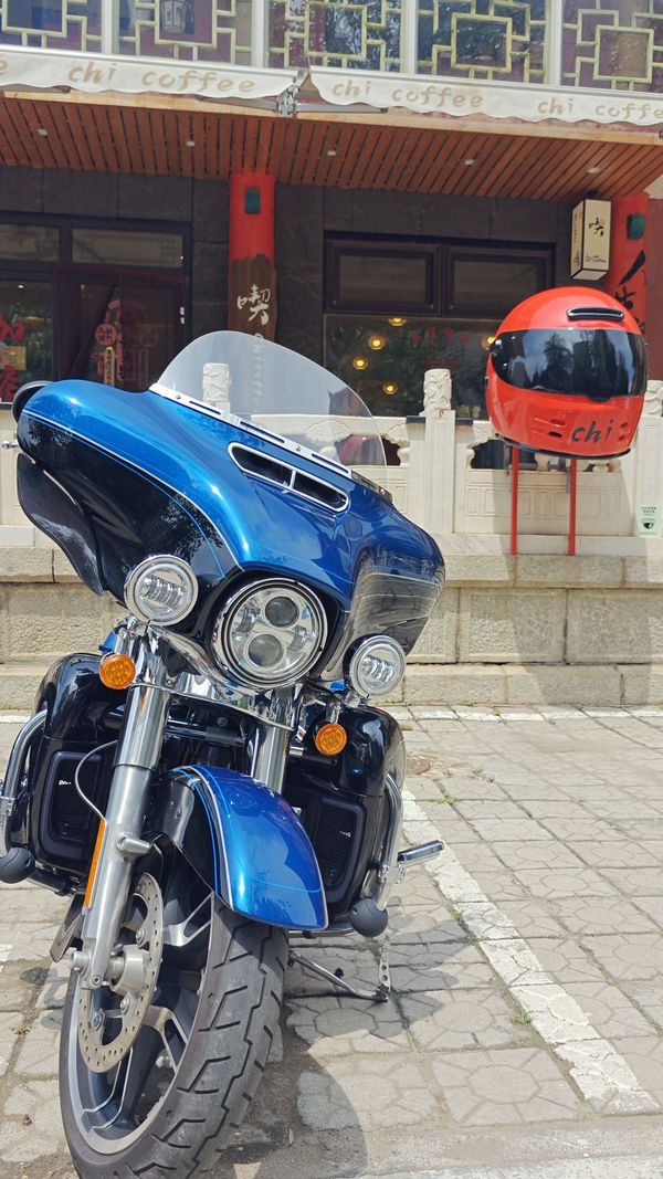 二手哈雷戴维森大道滑翔 Street Glide