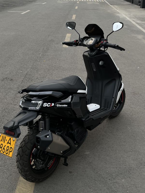 二手斯威洛VELOCIFEROMOBSTER