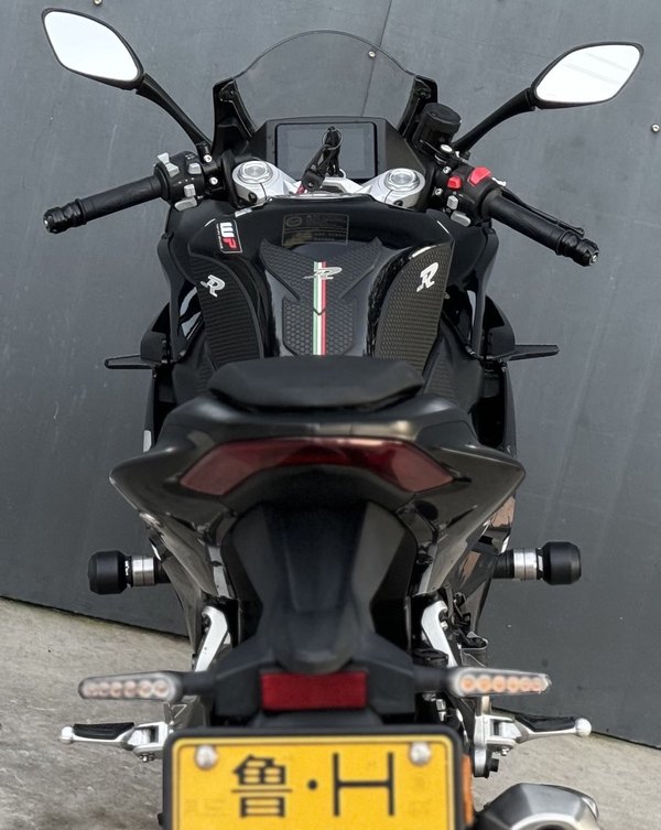 二手贝纳利龙卷风 Tornado 402R