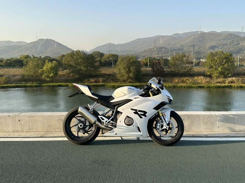 二手张雪机车500RR