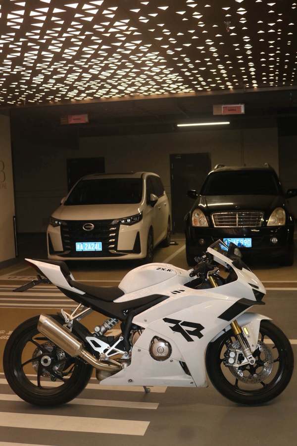 二手张雪机车500RR