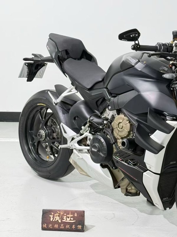 二手杜卡迪Street Fighter V4