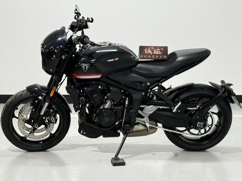 二手凯旋Trident 660