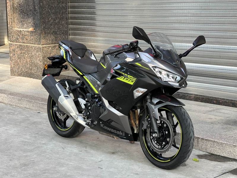 二手川崎Ninja 400