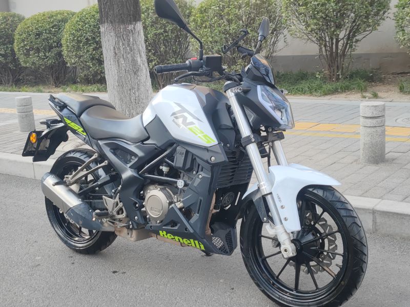 二手贝纳利小黄龙 TNT25