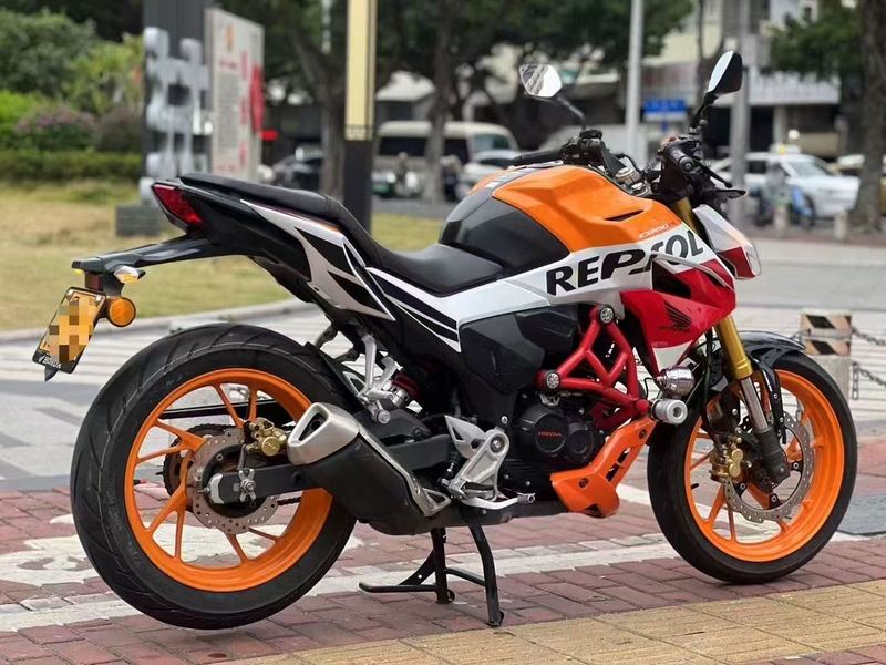 二手五羊本田CB190R 暴锋眼