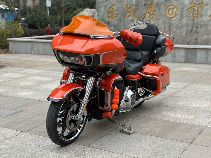 二手哈雷戴维森公路滑翔 Road Glide