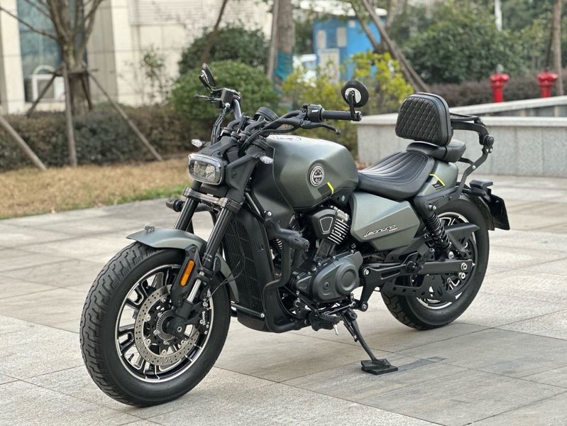 二手贝纳利哈伦402