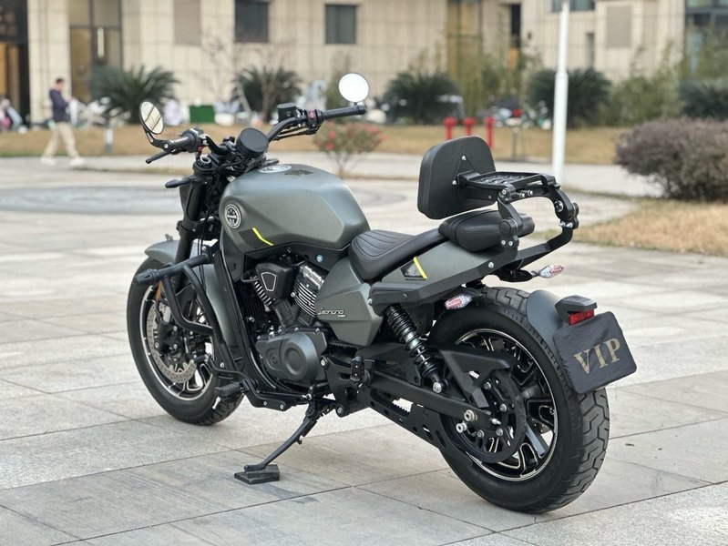 二手贝纳利哈伦402