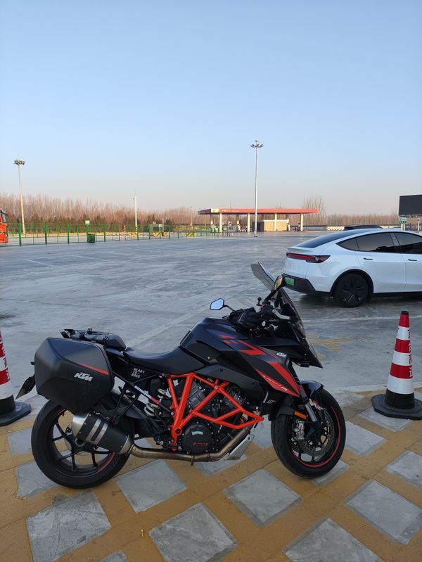 二手KTMR2R1290 Super Duke GT