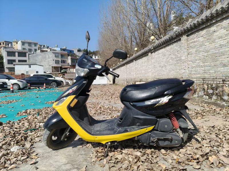 二手建设雅马哈巧格100