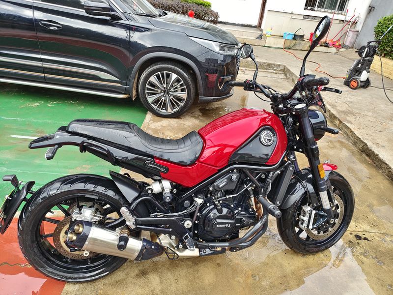 二手贝纳利幼狮 Leoncino 500