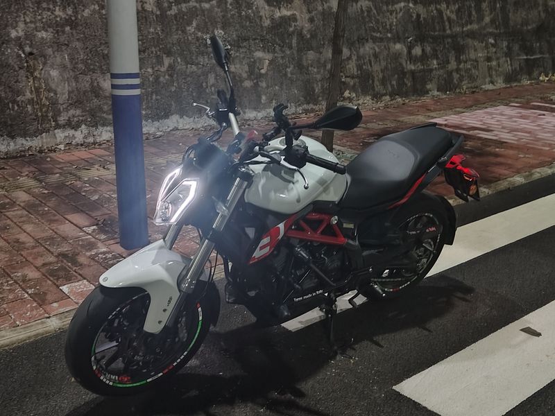 二手贝纳利蓝宝龙 BN302S