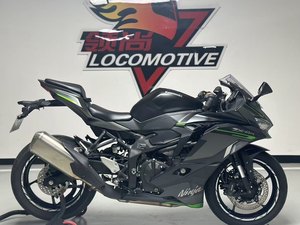 二手川崎ZX-4R