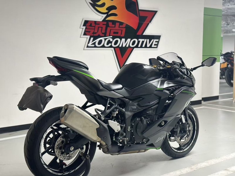 二手川崎ZX-4R