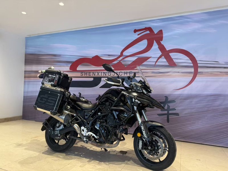 二手贝纳利TRK702