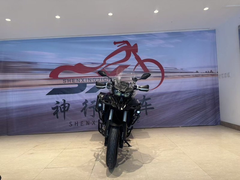 二手贝纳利TRK702