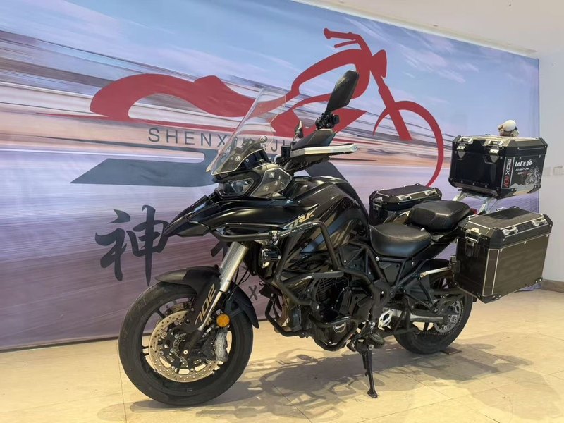 二手贝纳利TRK702