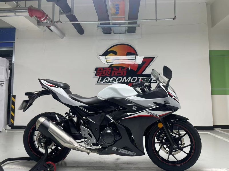 二手豪爵铃木GSX250R