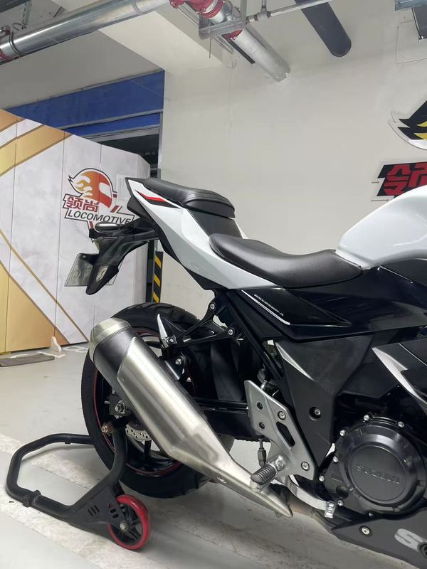 二手豪爵铃木GSX250R