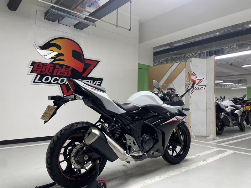 二手豪爵铃木GSX250R