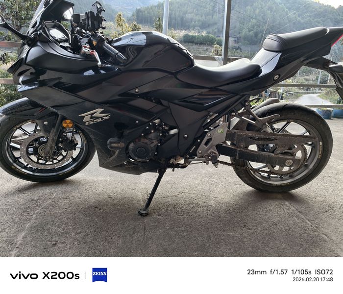 二手豪爵铃木GSX250R